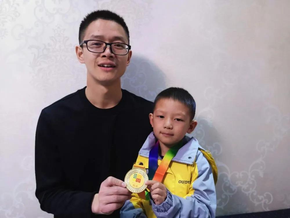 北川永昌幼儿园参加绵阳市首届幼儿足球嘉年华展示大会获佳绩