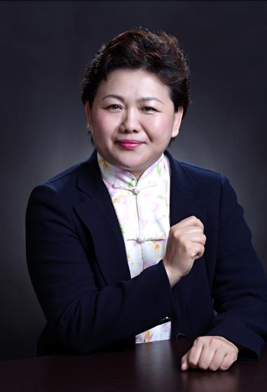 从容处事大爱情怀的女企业家——卢丽