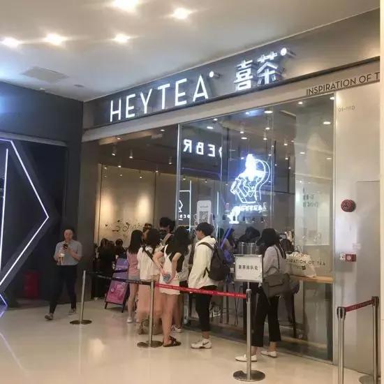 我们走访了最火的9家奶茶店,这家网红奶茶店成功的最重要因素