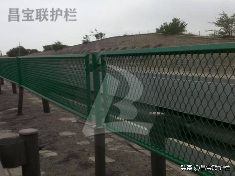 昌宝联护栏质量问题,昌宝联锌钢护栏厂家