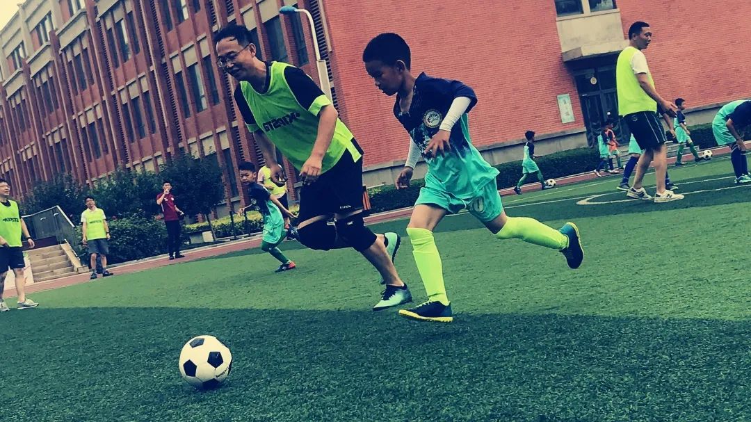 泰达实验2022毕业生,足球少年未来可期