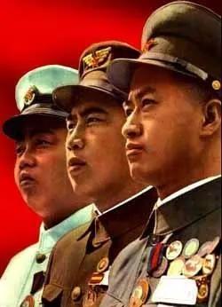 我军历史上最大规模军服换装几式,解放军第一次换装是什么水平