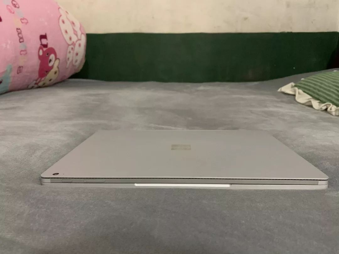 见物如面的下一句,见物如面下一句