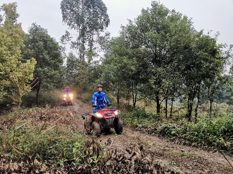 骑摩托去西藏感受沿途的风景,骑摩托去西藏感受沿途的风景视频