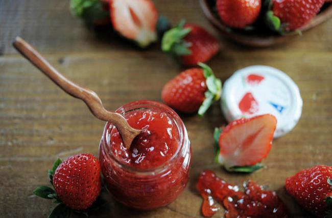 美食｜谁说甜品都很贵？8款高颜值低成本草莓甜品，一学就会