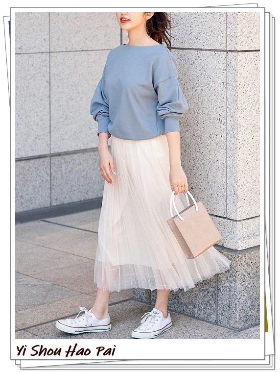 无帽灰色卫衣怎么搭配才好看,灰色无帽卫衣穿搭图片