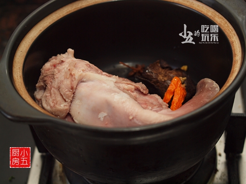 60多岁做卤菜,60家卤菜店经营技巧