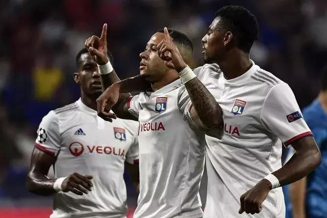 欧冠赛事胜利礼包,欧冠大礼包逆袭