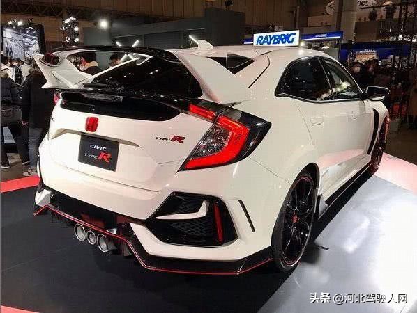 本田思域王露峥嵘丰田YARIS很有型东京改装车展大爆发