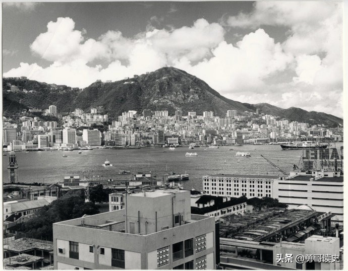 清朝割让给英国的是哪个条约,清朝割让了什么给英国