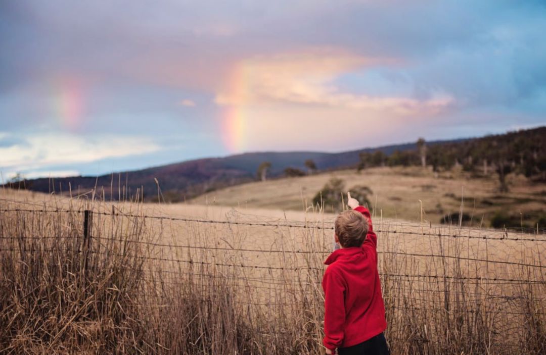 当孩子沉迷看电视如何引导,孩子痴迷看电视如何教育