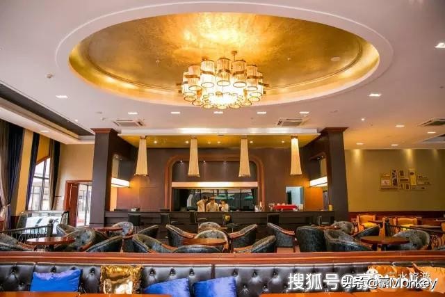 三水奥特莱斯探秘,新昌奥特莱斯是佛罗小镇吗