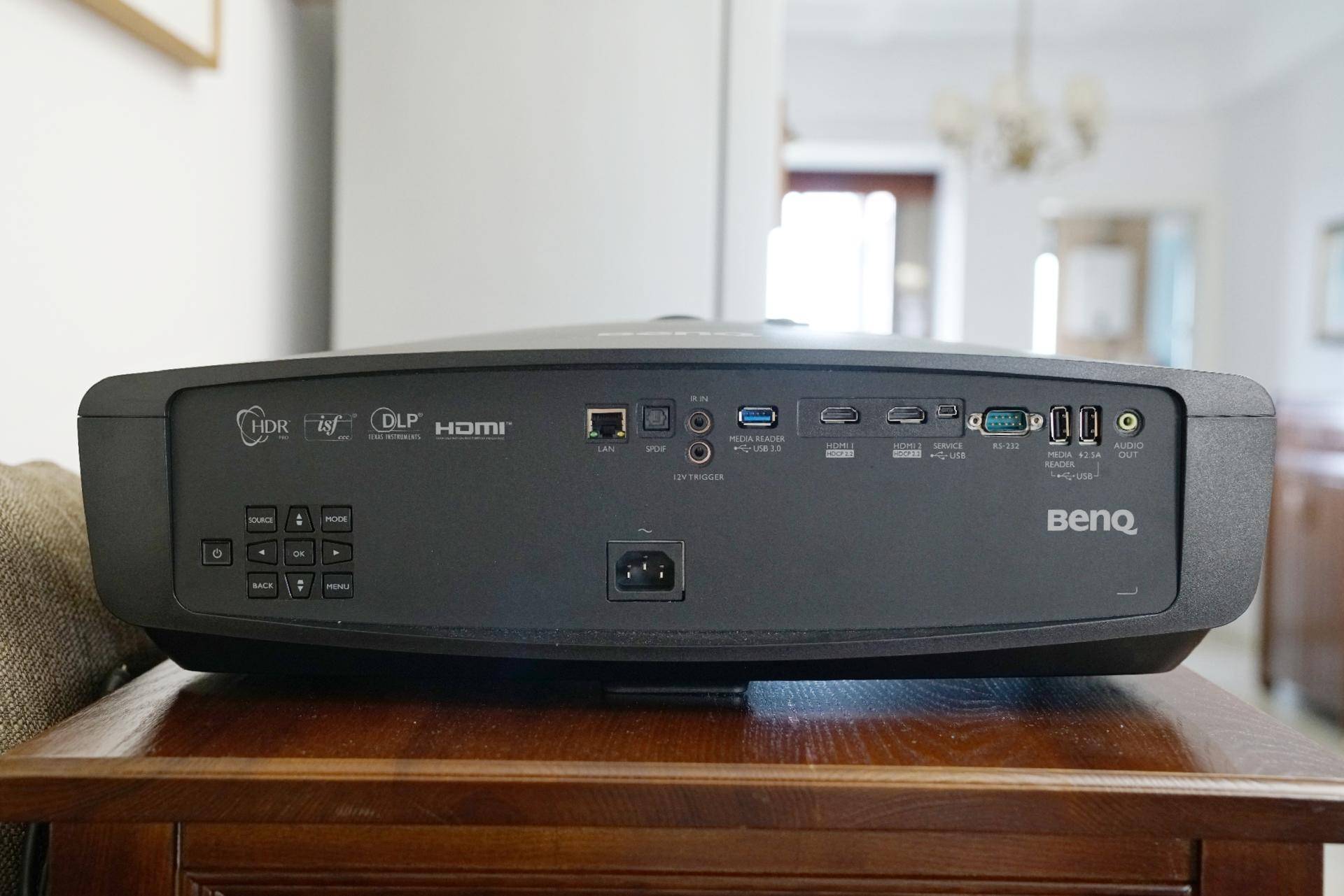 投影机家用两万,两万元的投影