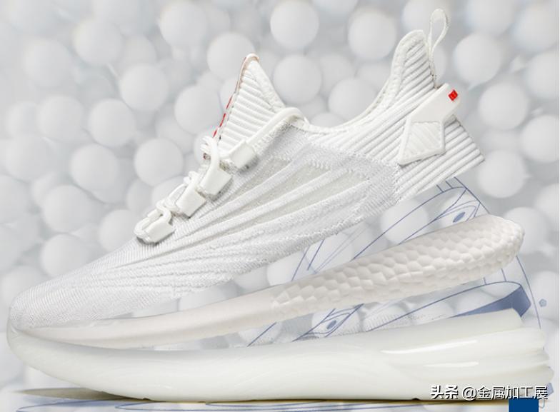 阿迪软底踩屎感运动鞋推荐,踩屎感软底运动鞋