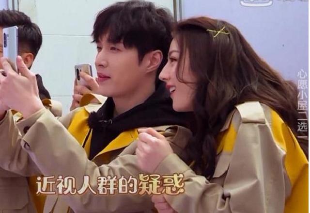 张艺兴迪丽热巴活动现场,张艺兴和迪丽热巴最新互动