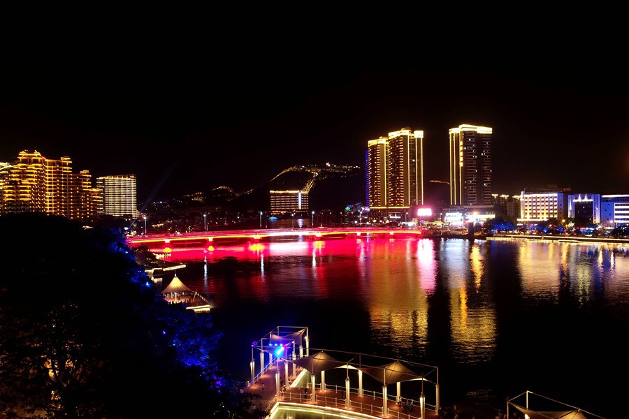 三亚国光豪生酒店攻略,三亚游玩攻略酒店1晚