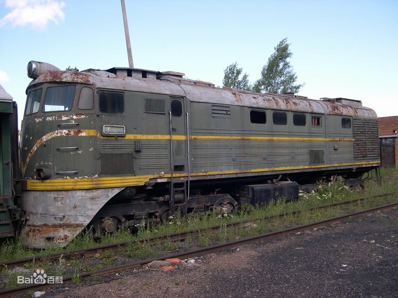 巨龙号内燃机车视频,中国第一台机车龙号诞生