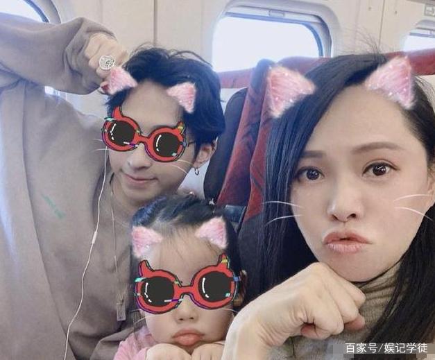 伊能静儿子穿女装做美甲,伊能静儿子美甲视频