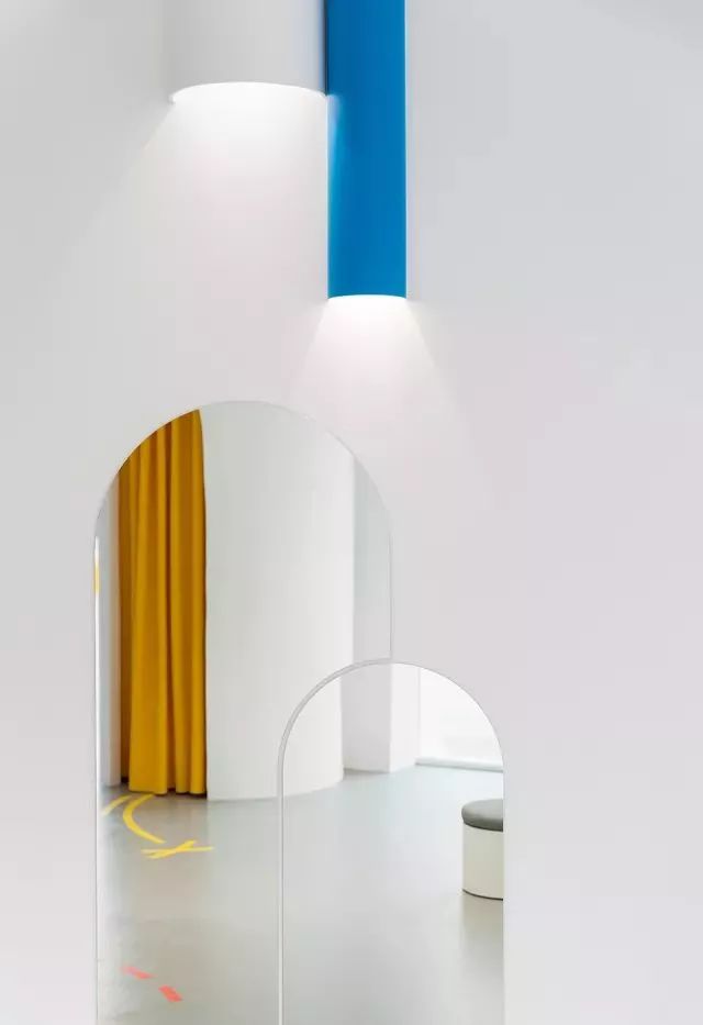 85、90后的妈妈最爱带孩子逛的童装店竟然是这样？