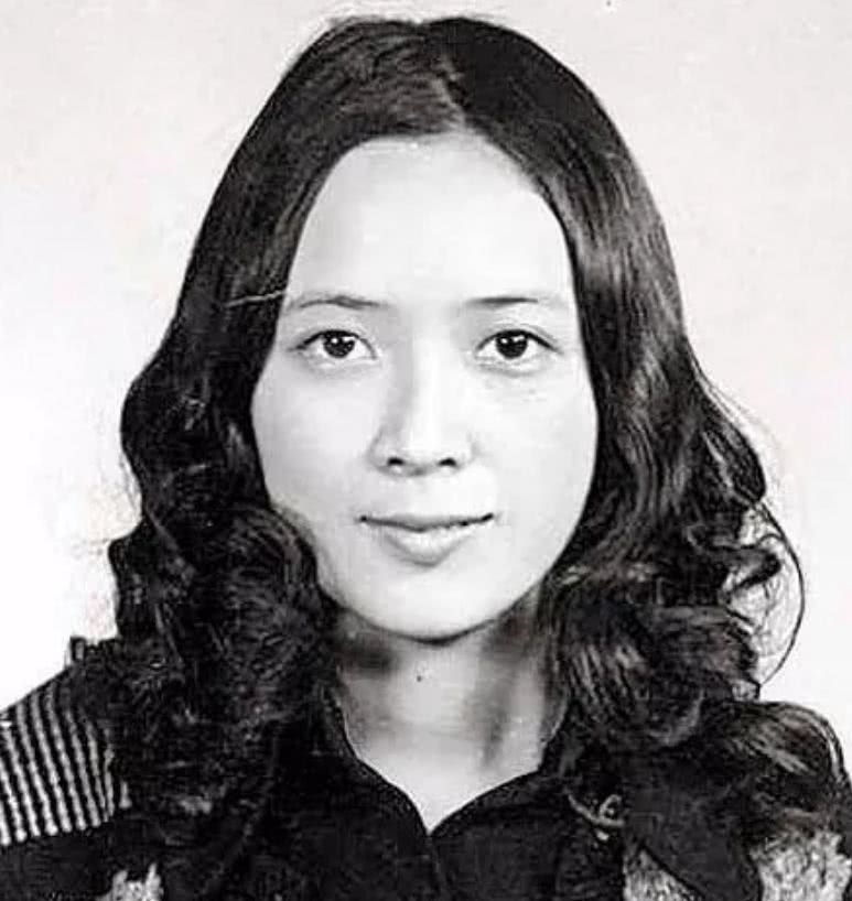 刘銮雄更爱李嘉欣还是蔡少芬,刘銮雄对女人有多舍得花钱