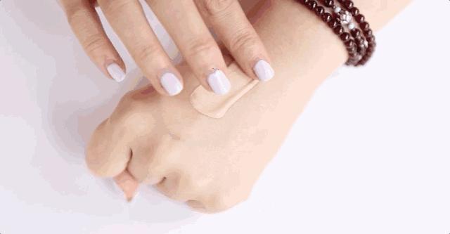 堪比大牌的11种平价粉底液 (公认好用的6款大牌粉底液)