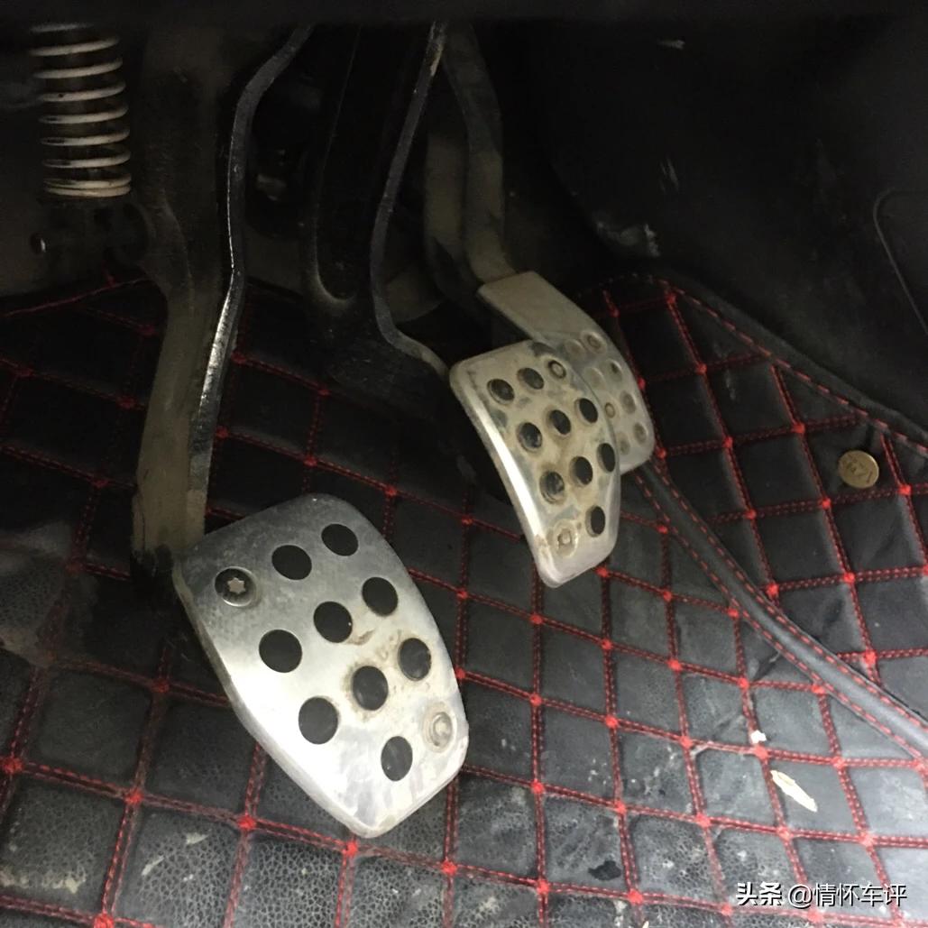 雪铁龙世嘉2.0手动挡值得买吗,雪铁龙世嘉两厢手动2.0优缺点