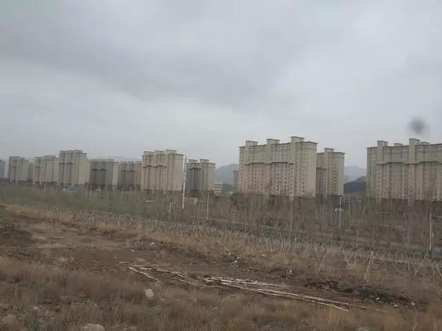 住在乌鲁木齐大山脚下的十个大型小区全在这里！有你家吗？