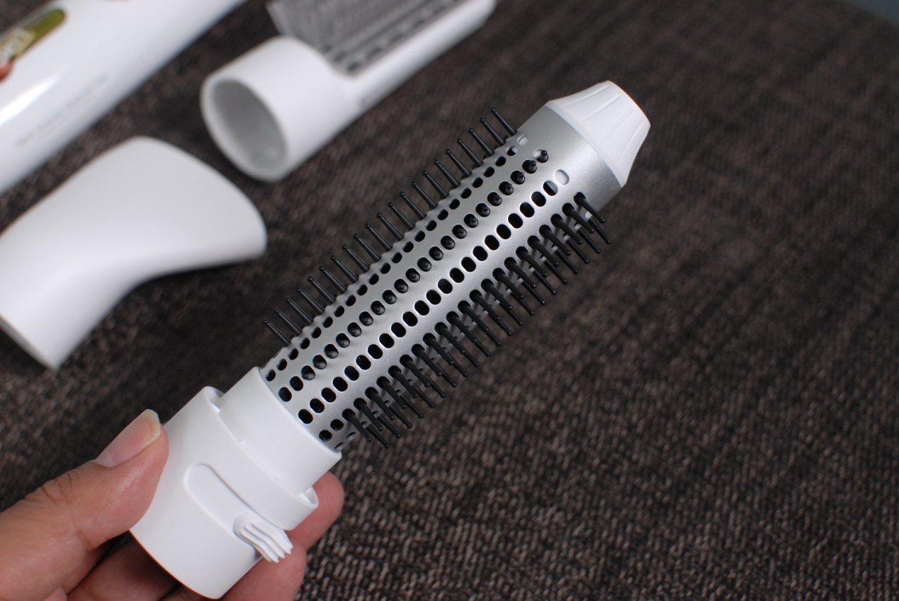 薇新wellskins风筒梳,薇新美发风筒造型梳好用吗