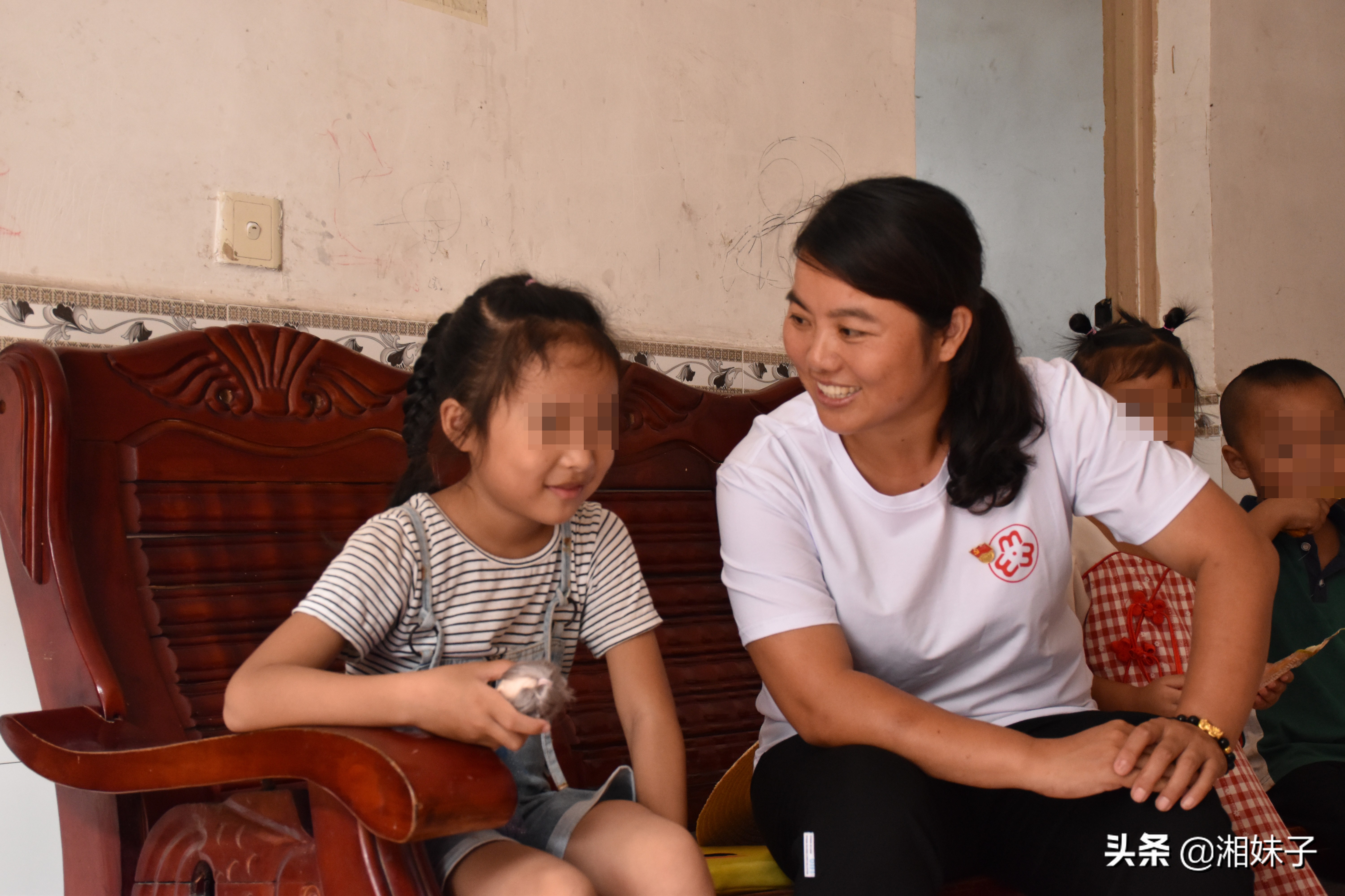 湘西州有个执委妈妈看护队，让近3万留守儿童有了守在身边的“妈妈”