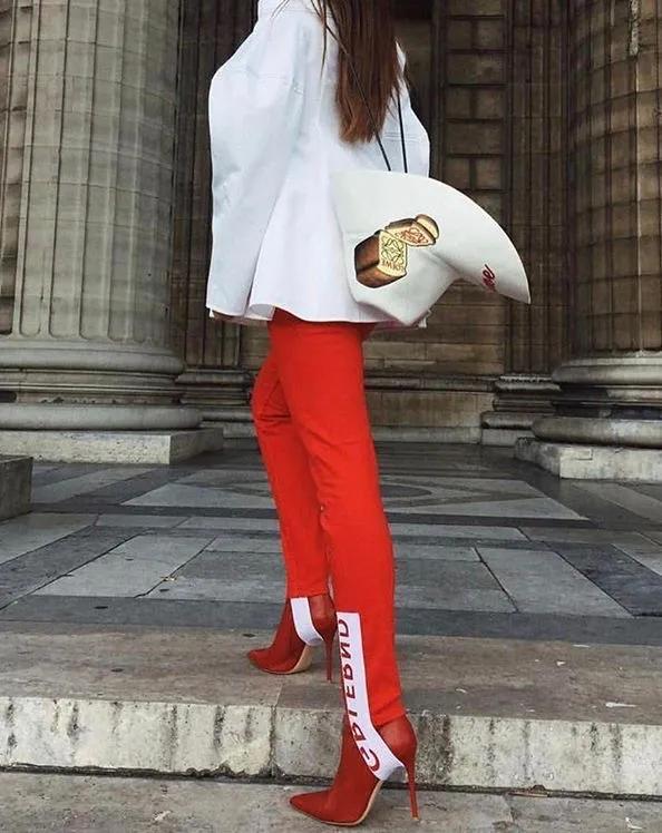 被嫌弃的踩脚裤翻身了！今年正当红