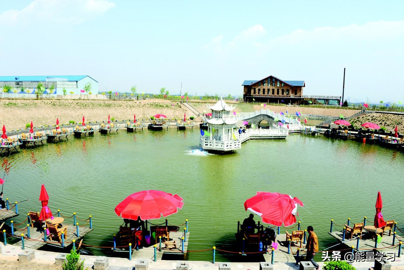 高考语文作文范文热点,历年高考语文作文题目及分析范文