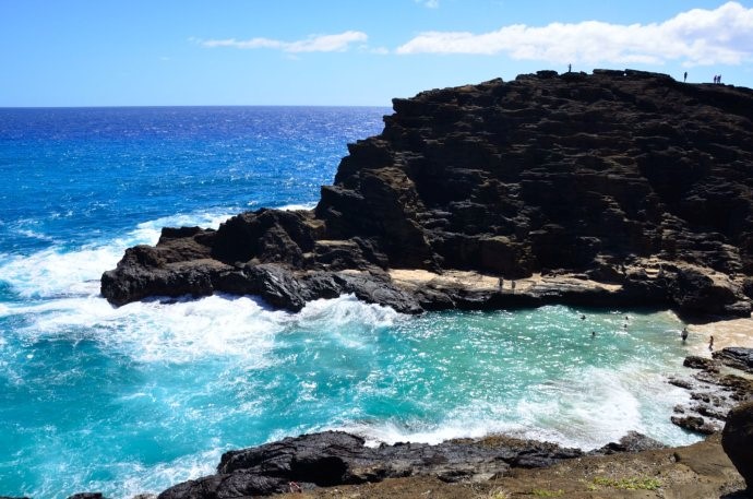 寻找侏罗纪世界中的火山岛,和“驯龙高手”一起拯救史前小短手!