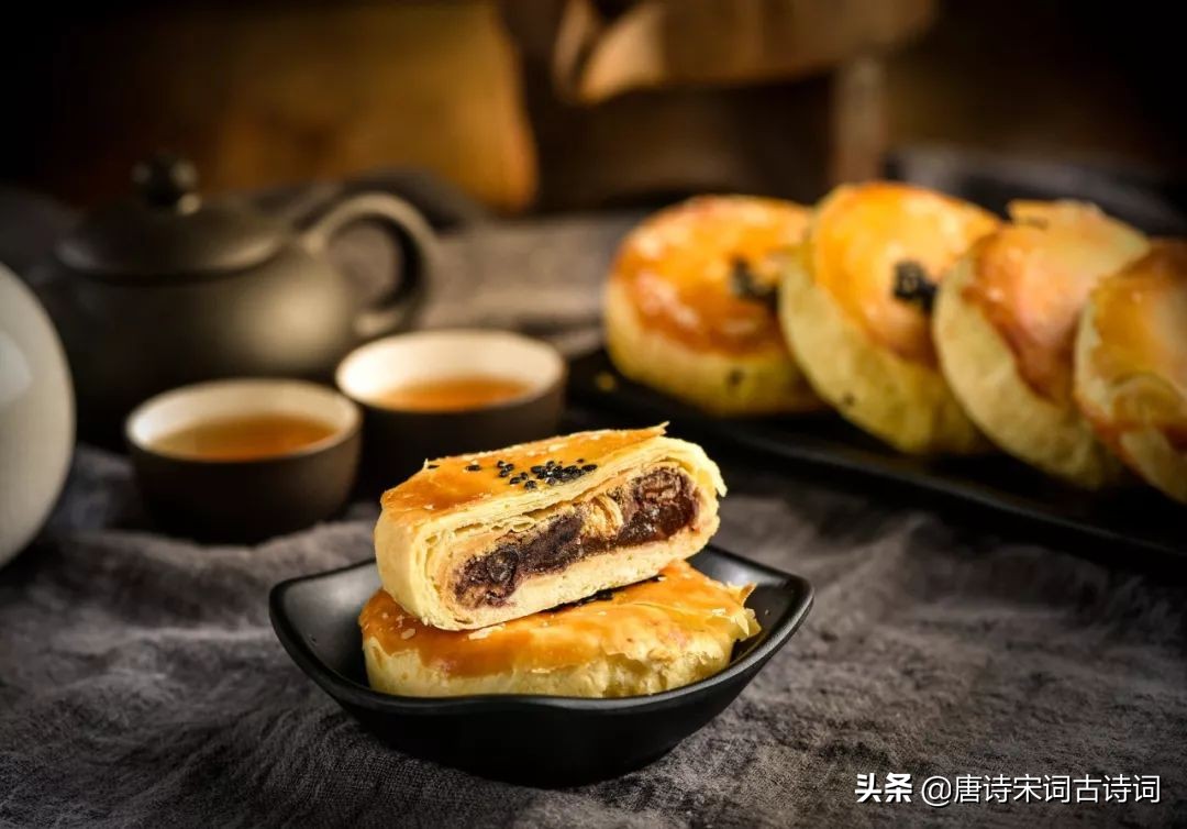 简短走心的美食诗句,不负美食的经典语录短句