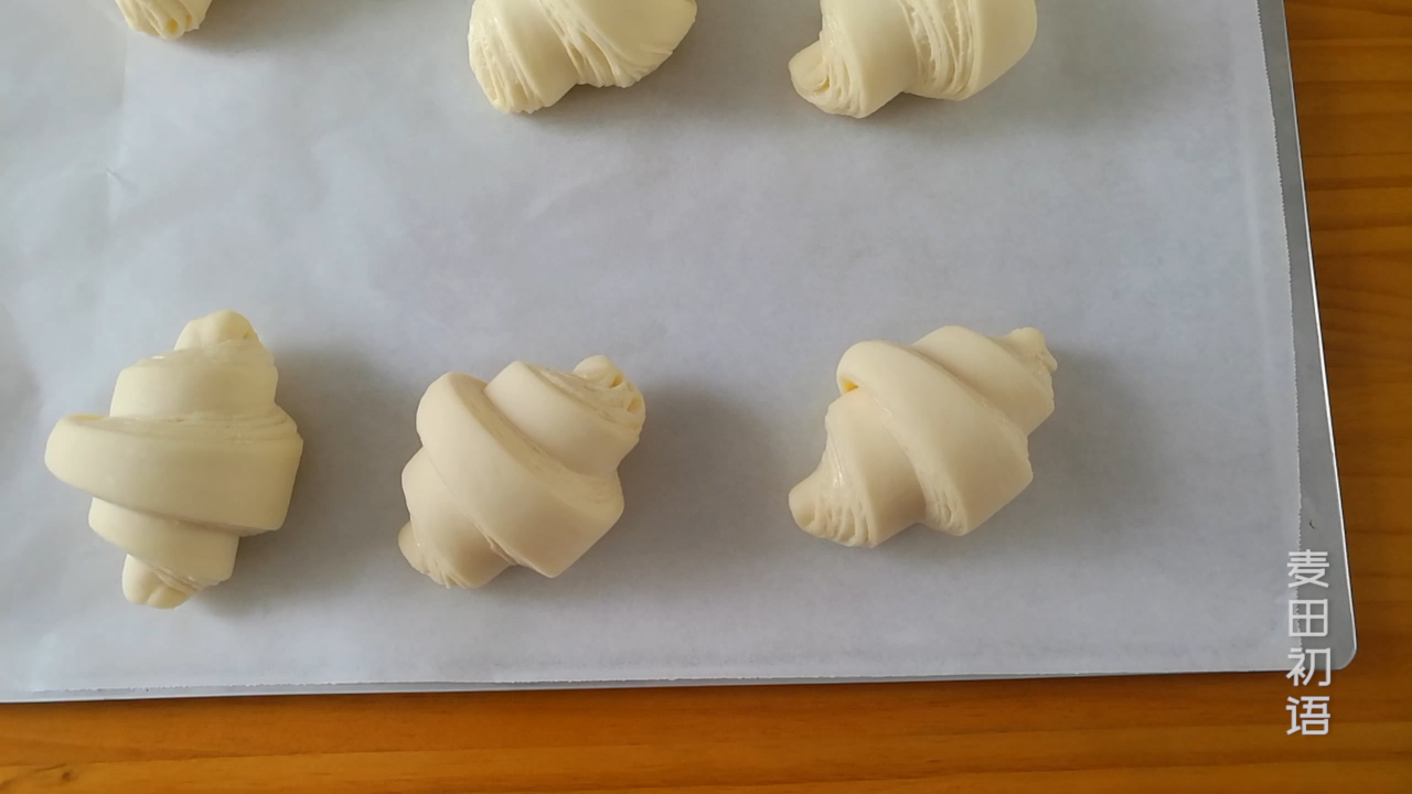 可颂机器开酥的正确方法和步骤,牛角包可颂面包开酥教程视频