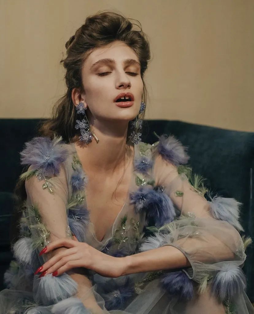 珍珠耳钉优雅永不过时,经典大方的耳钉