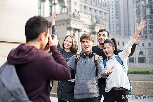 上大学与不上大学有什么区别图片,上大学和不上大学的区别句子
