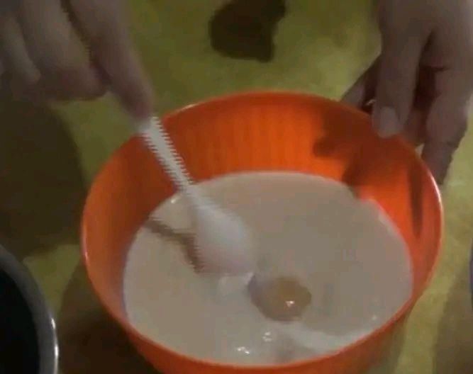 快速家庭炸油条的做法和配方,自己在家炸油条的做法和配方