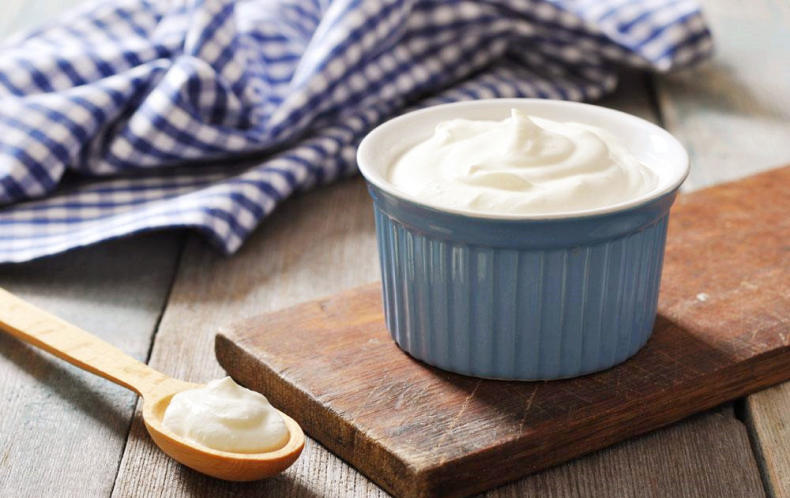 家用酸奶机做出来的酸奶什么样子,家庭做酸奶要用酸奶机吗