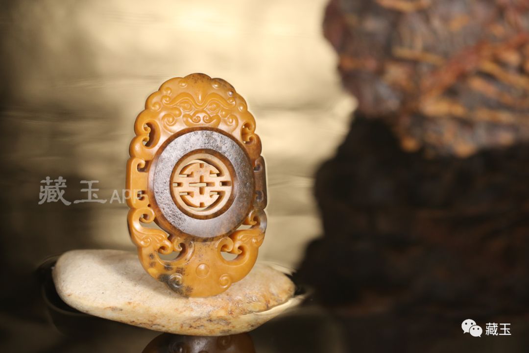 栗子黄玉和鸡油黄有什么区别,和田玉沁料