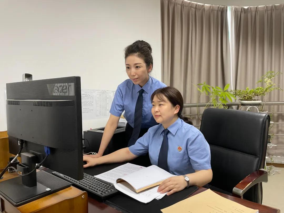 一条线索牵出一起贩毒案,一起吸毒案牵出贩毒人员