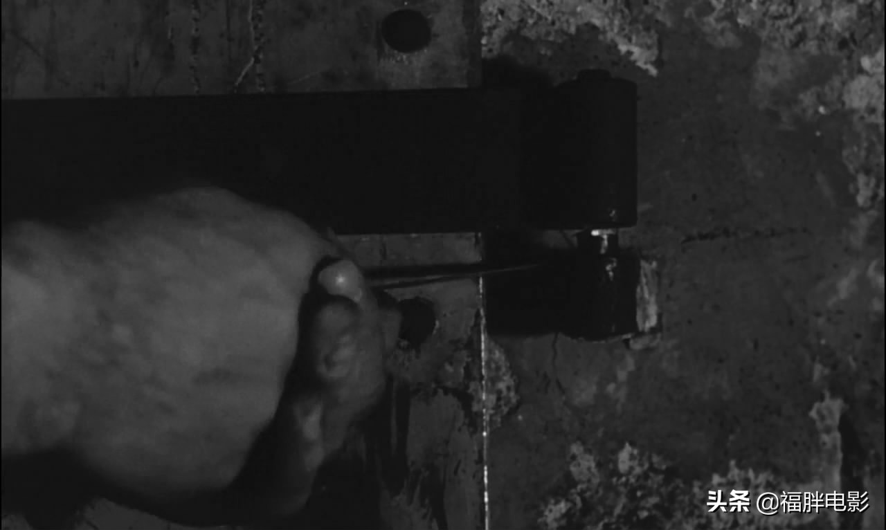 肖申克的救赎挖洞挖了多少年,最伟大的越狱电影肖申克的救赎