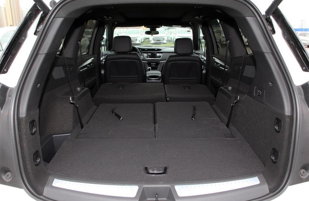 22款凯迪拉克xt6该怎么选择 (2022款凯迪拉克xt6 6座4驱风尚版)