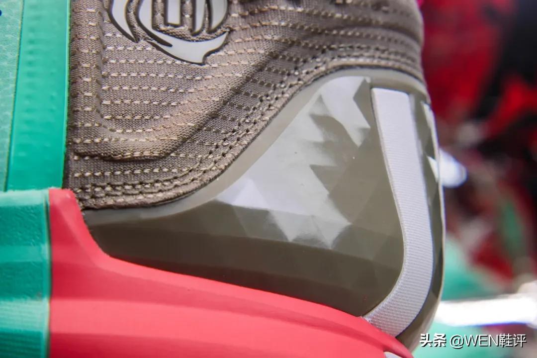阿迪4d科技,阿迪又帅又能实战的球鞋