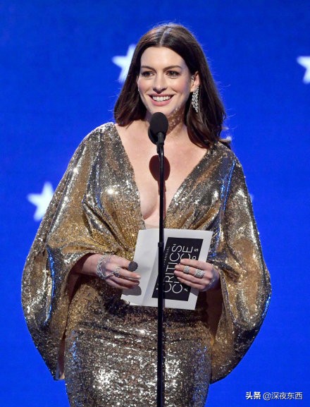 她曾被美国人黑成狗，还碰到*子骗**男友，光鲜背后原来处处都是坑