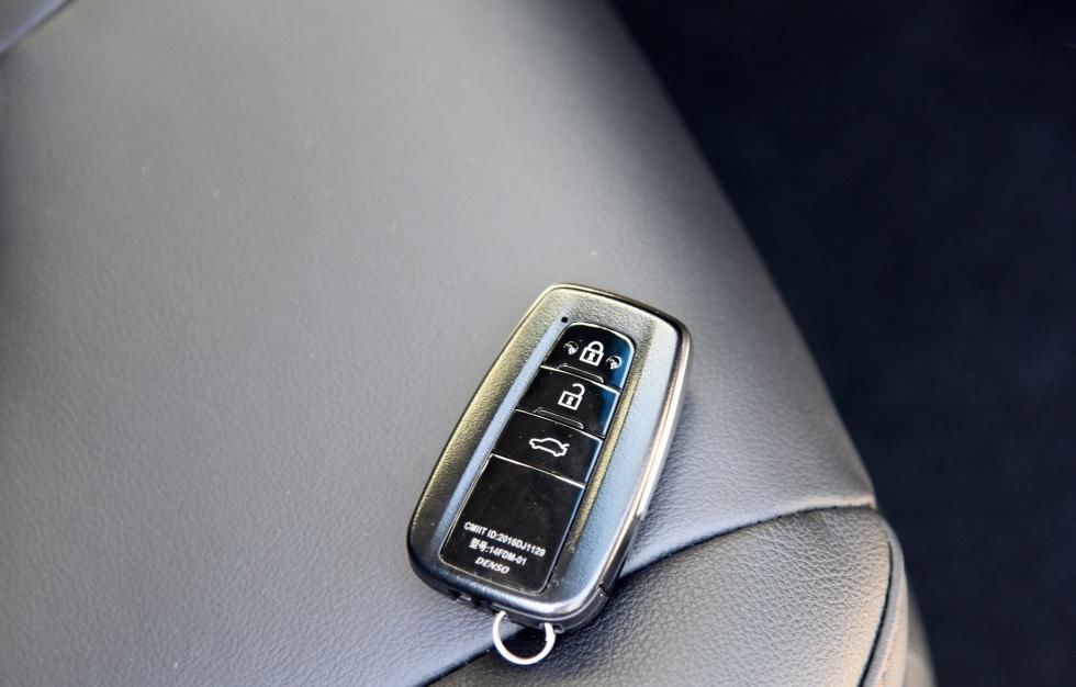 丰田凯美瑞现在值得入手吗,丰田凯美瑞买哪年最好