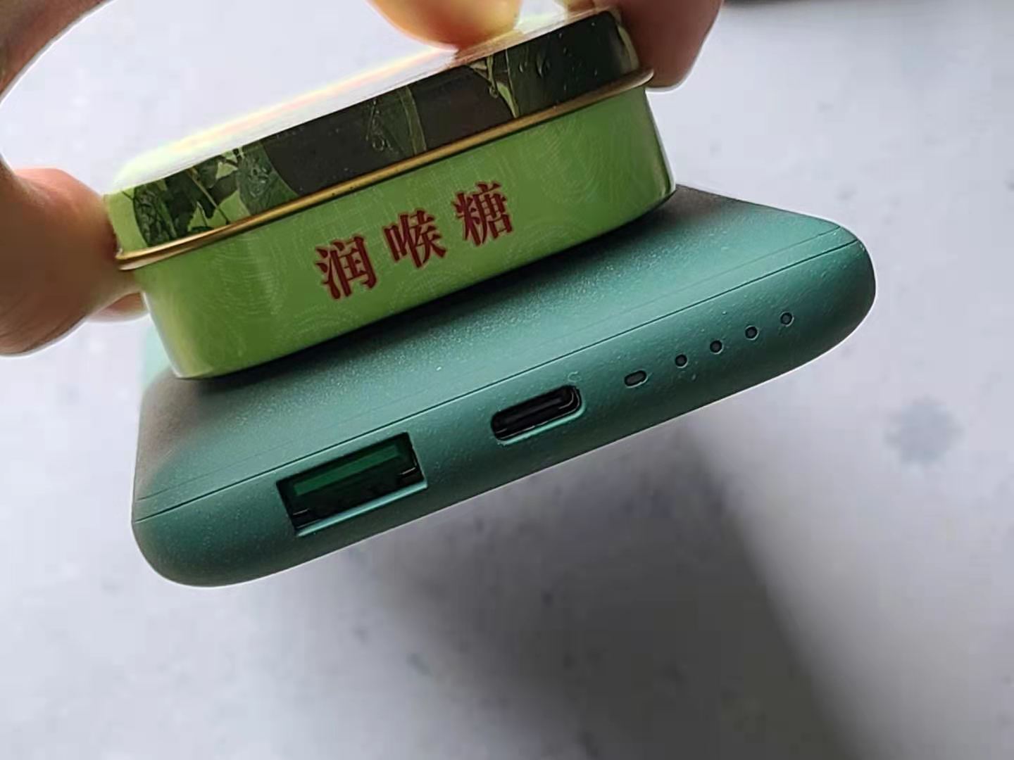 麦多多苹果充电器测评,麦多多移动电源10000