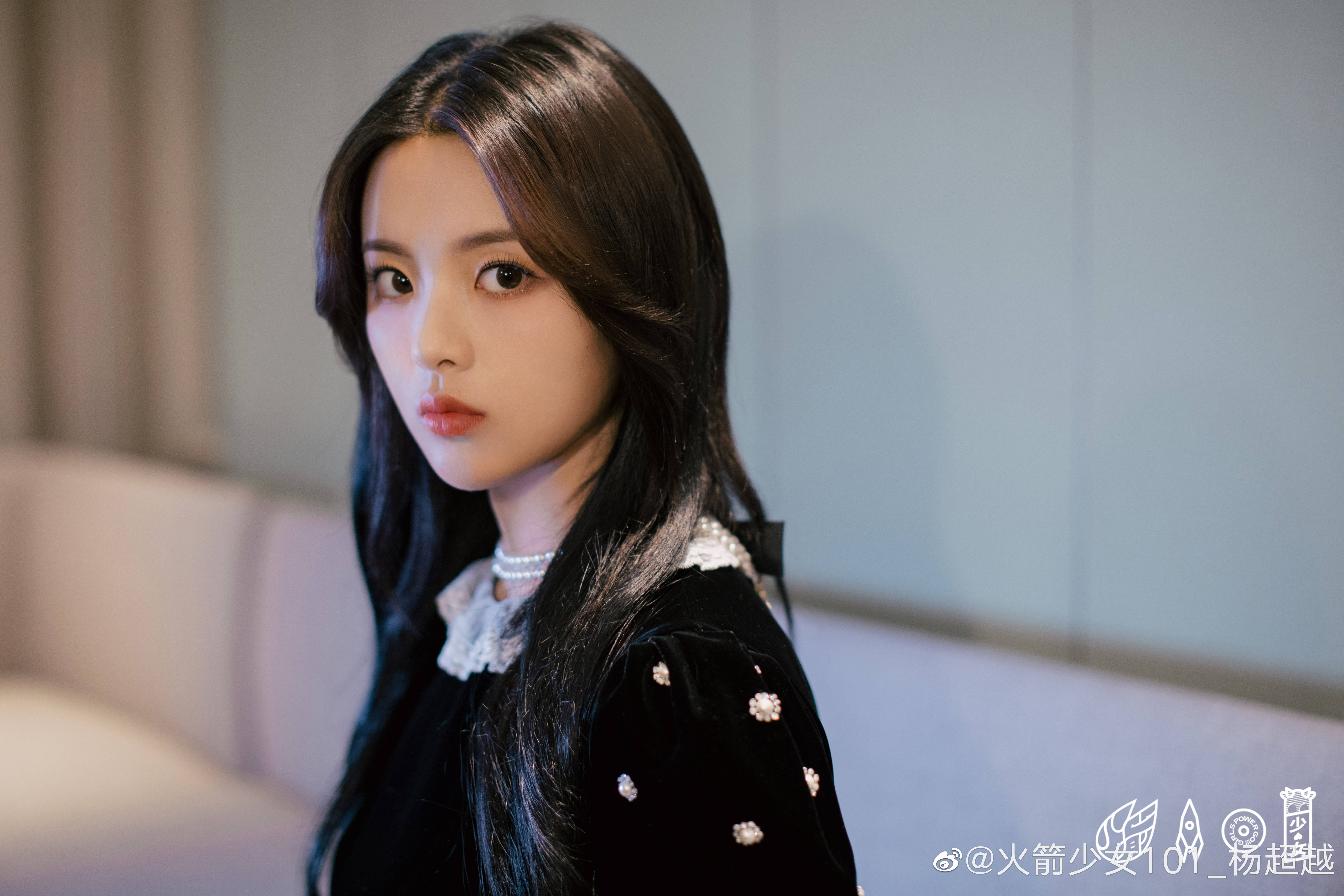 杨超越发视频吐槽狗仔,杨超越吐槽圈内人