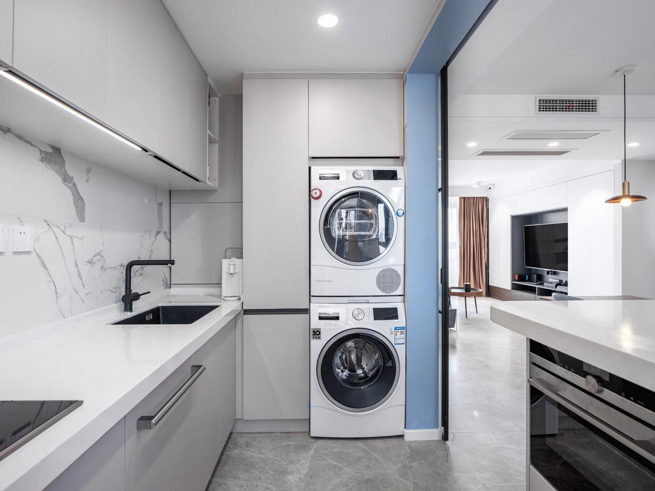 餐厅预留电视,终于实现了边做饭边追剧的愿望