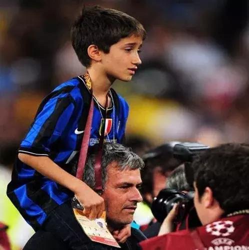 「足坛情话」穆里尼奥的所有底气，都来自这个温暖的家