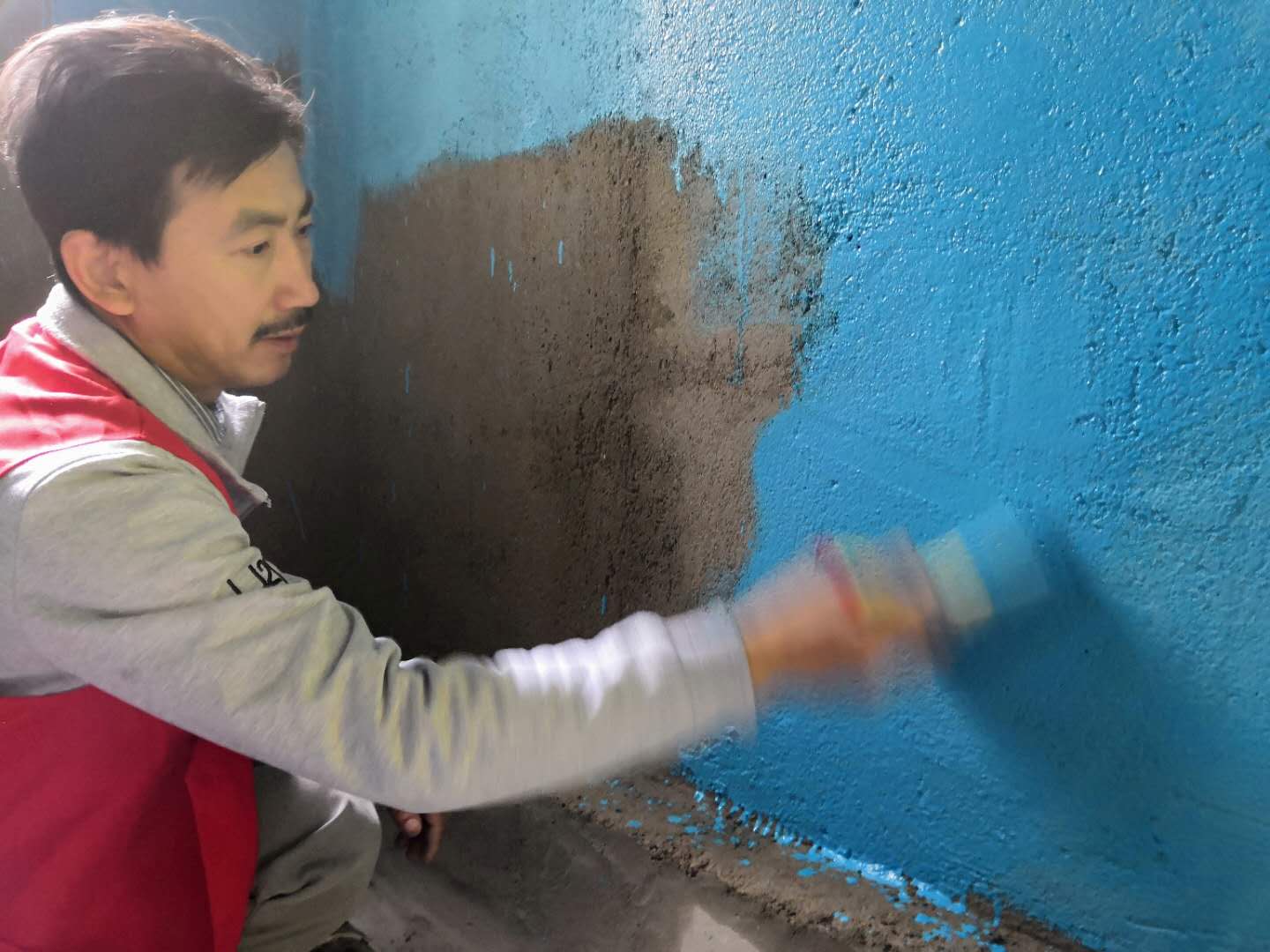 卫生间防水用沥青还是防水涂料,卫生间防水用防水涂料